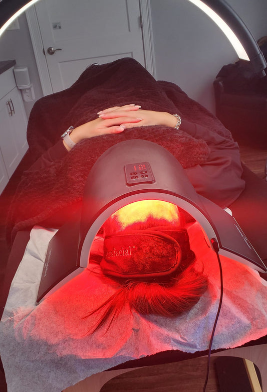 1 Hour Pumpkin Whip Perfecting Facial with LED Therapy 🎃